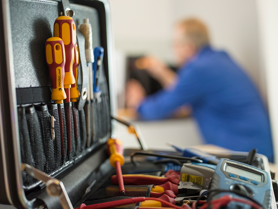 C F022411 bei Elektrotechnik Endreß in Uffenheim
